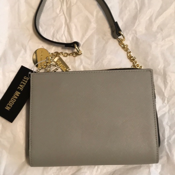 Steve Madden Wallet on String - Picture 3 of 6